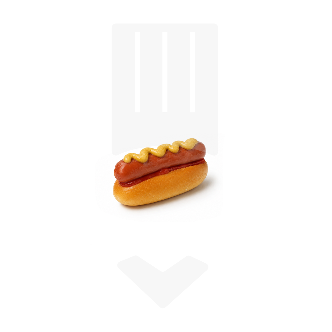 Mini hotdog avec une saucisse de poulet au ketchup